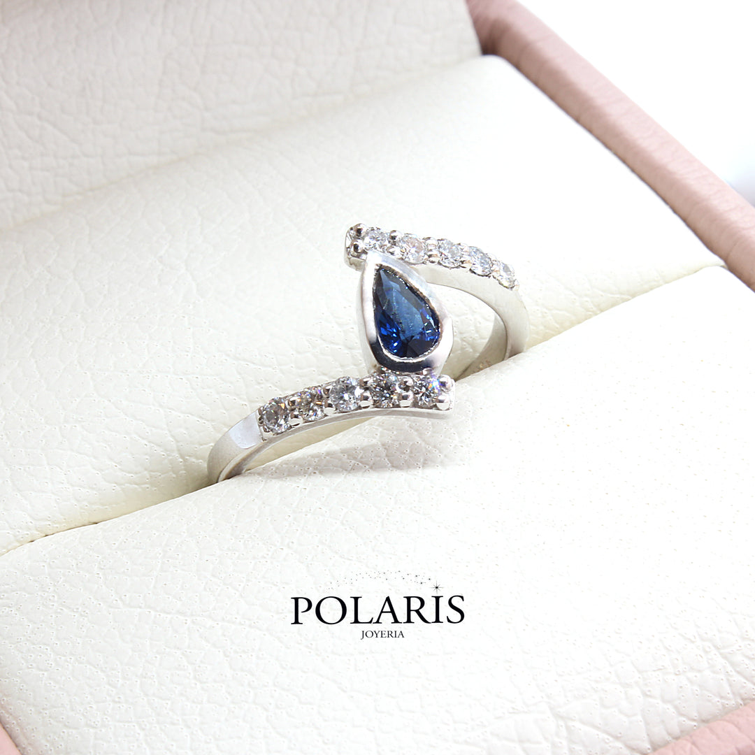 Anillo Blue Embrace