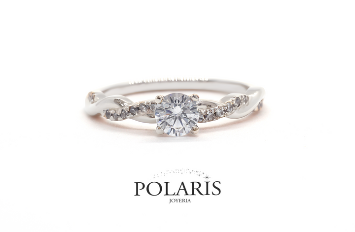 Anillo Entrelazado