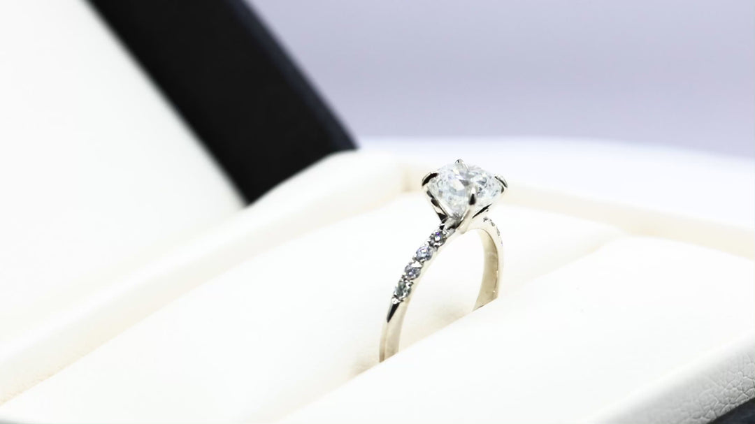 Anillo Adore