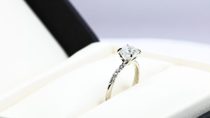 Anillo Adore